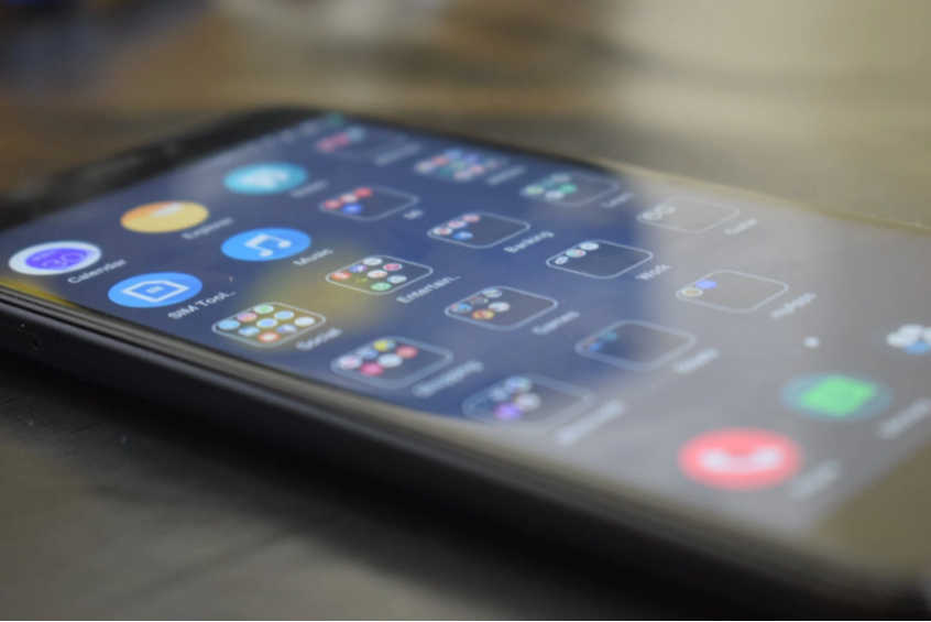 Xiaomi Aims It Can Fully Charge A Phone in Eight Minutes